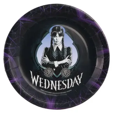 Des assiettes rondes idéale pour la table d'Halloween ou d'anniversaire sur le thème de Mercredi | jourdefete.com