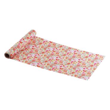 Un superbe chemin de table fleuri à dérouler sur votre table | jourdefete.com