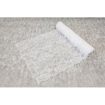 Chemin de table en dentelle - 3 m - Couleur Blanche avec motifs de roses | jourdefete.com
