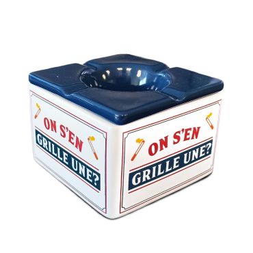 Cendrier carré "On s'en grille une ?" - Collection Claquettes Chaussettes | jourdefete.com