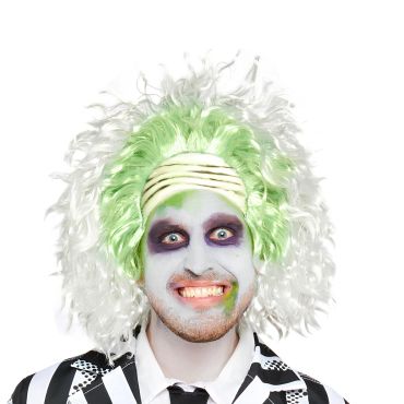 Homme déguisé en Beetlejuice avec perruque blanche et verte ébouriffée pour Halloween | jourdefete.com