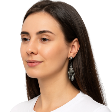 Boucles d’oreilles main squelette Halloween en métal argenté | jourdefete.com