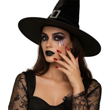 Femme déguisée en sorcière portant des faux ongles rouges pointus pour Halloween | jourdefete.com