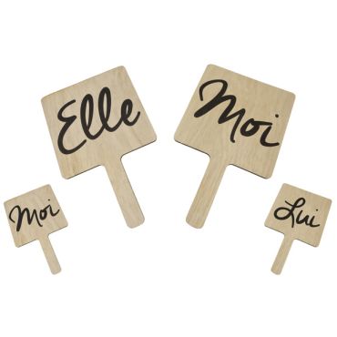 Pancarte en bois Elle/Moi & Lui/Moi pour jeu et animation de mariage | jourdefete.com