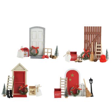 Set de Porte de Lutin Farceur de Noël avec accessoires miniatures (portes, sapins, bottes, balais, boîte aux lettres) | jourdefete.com Set de Porte de Lutin Farceur de Noël avec accessoires miniatures (portes, sapins, bottes, balais, boîte aux lettres) | jourdefete.com