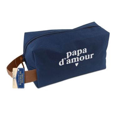 Trousse de toilette bleu marine en toile avec poignée marron et inscription blanche papa d'amour pour la fête des pères | jourdefete.com