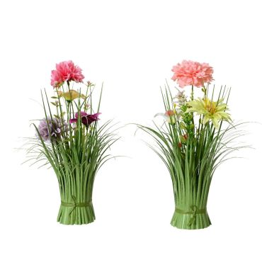 Bouquet de fleurs artificielles colorées avec herbe pour une décoration de Pâques festive | jourdefete.com