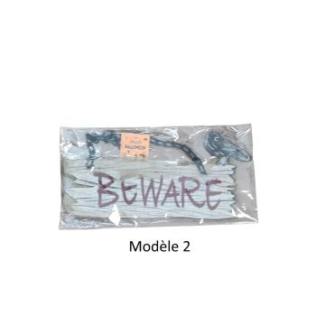 Plaque halloween à suspendre - "Beware"