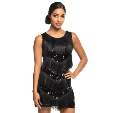 Femme en déguisement flapper noir style Charleston avec franges et sequins | jourdefete.com