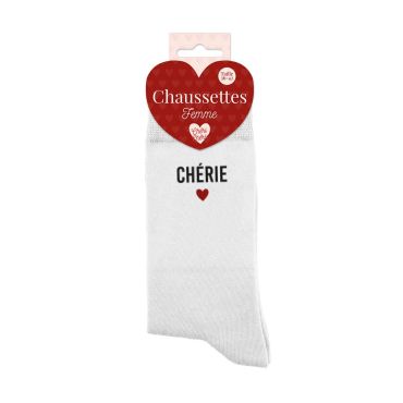 Une paire de chaussettes blanches à offrir à votre chérie pour la Saint-Valentin | jourdefete.com