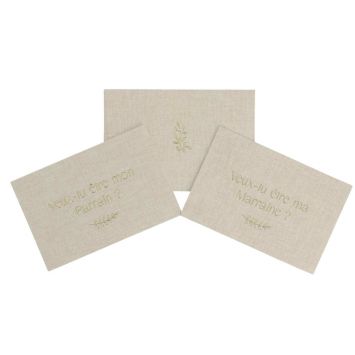 Carte décorative baptême papier effet lin motif végétal doré élégante | jourdefete.com