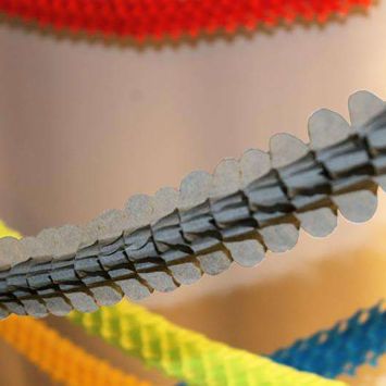 Petites Guirlandes en Papier "Boa" Grise