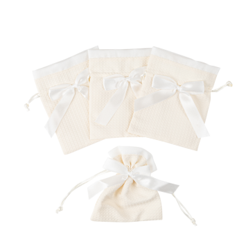 Pochons en tissu gaufré crème & blanc avec nœud en satin | jourdefete.com