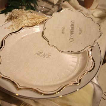 8 assiettes en carton - Diamètre 23 cm - Collection Communion Effet Lin et Or