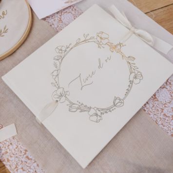 Livre d'or de 68 pages FSC® - 22 x 19 cm - Collection Baptême Crème et Or