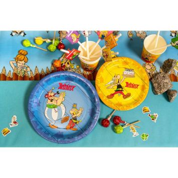 8 assiettes en carton - Diamètre 18 cm - Astérix ®