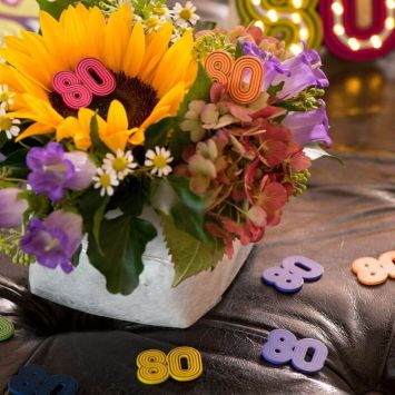 10 Confettis de Table - Back to the 80's