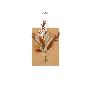 Bouquet de fleurs séchées sur carte en kraft - Couleur au choix