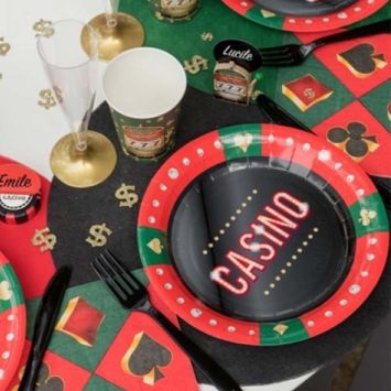 10 Assiettes en carton - Collection Casino