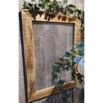 Cadre en bois avec grille