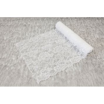 Chemin de table en dentelle - 3 m - Couleur Blanche avec motifs de roses | jourdefete.com