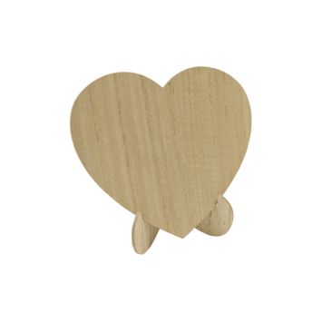 Cœur naturel en bois sur chevalet