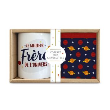 Un coffret composé d'un mug et d'une paire de chaussettes pour votre frérot | jourdefete.com