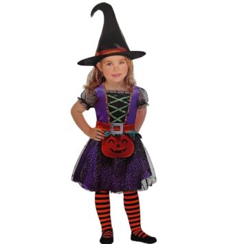 Une petite sorcière à pochette de citrouille | jourdefete.com