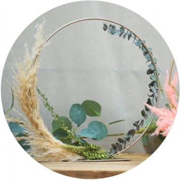 Centre de table Anneau en métal Doré - 50 cm