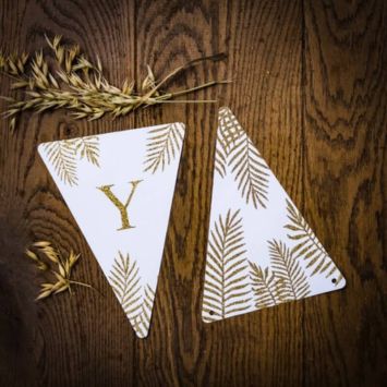 5 Fanions Blancs et Paillettes Or " Y " - Fougère