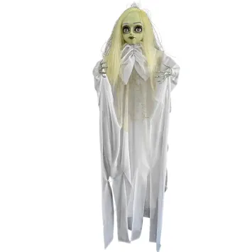 Une poupée d'Halloween au teint pâle à suspendre | jourdefete.com