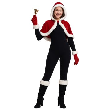 Femme portant une capeline de Noël rouge et blanche avec capuche, déguisement festif élégant | jourdefete.com