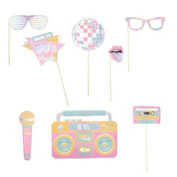 Un pack de 8 accessoires holographiques pour photobooth, de la collection 90's Party | jourdefete.com