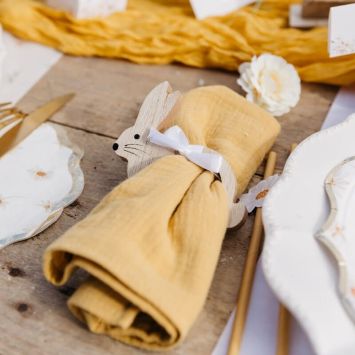 Rond de serviette en forme de lapin en bois - 9,5 x 9,5 x 1,2 cm - Pâques