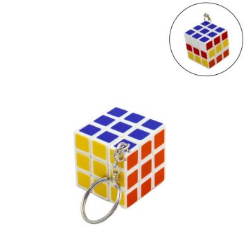 Un superbe Rubik's Cube avec porte-clé pour une kermesse ou une fête foraine | jourdefete.com