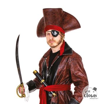 Cache-œil et boucle d'oreille de pirate