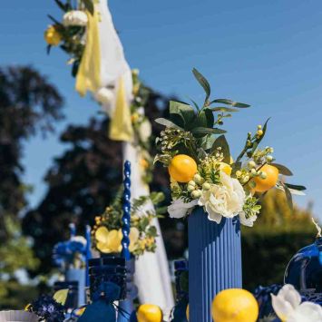Vase opaque en verre - Zoé - 8,5 x 20 cm - Couleur Bleu Indigo