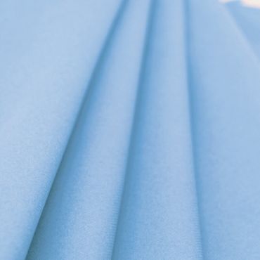 Rouleau de Nappe en Voie Sèche Intissé Bleu Ciel 10 m Rouleau de Nappe en Voie Sèche Intissé Bleu Ciel 10 m