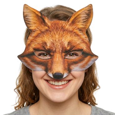 Femme souriante portant un demi-masque de loup très réaliste en carton | jourdefete.com Femme souriante portant un demi-masque de loup très réaliste en carton | jourdefete.com