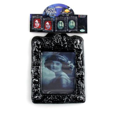 Portrait holographique fillette/zombie - Collection "Black and Bone" Portrait holographique fillette/zombie - Collection "Black and Bone"