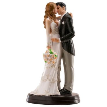 couple-figurines-gateau-mariage | jourdefete.com couple-figurines-gateau-mariage | jourdefete.com