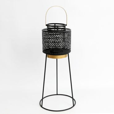lanterne-metal-noir-sur-pied|jourdefete.com