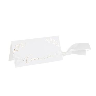 Installez ces marque-places de couleur blanc et or lors de la communion de votre enfant | jourdefete.com Installez ces marque-places de couleur blanc et or lors de la communion de votre enfant | jourdefete.com